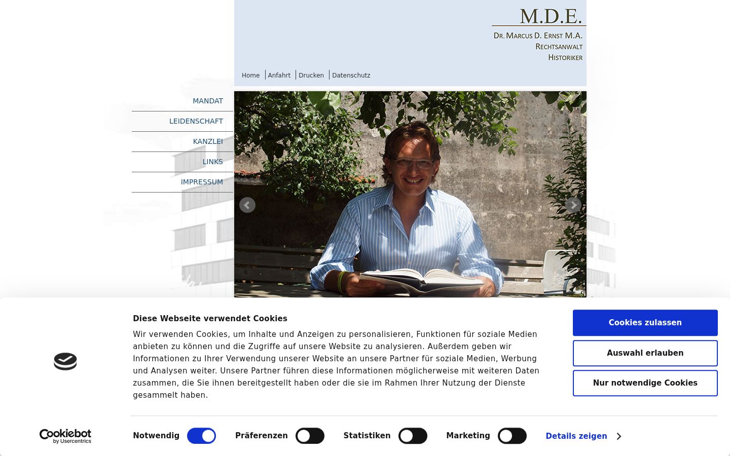 Screenshot of the consent banner shown before any interaction