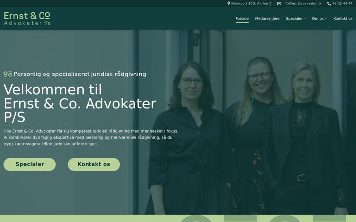 Screenshot stránky ernstadvokater.dk