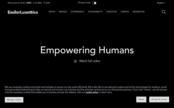 essilorluxottica.com