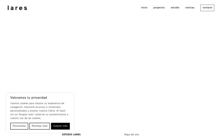 Screenshot of estudiolares.com