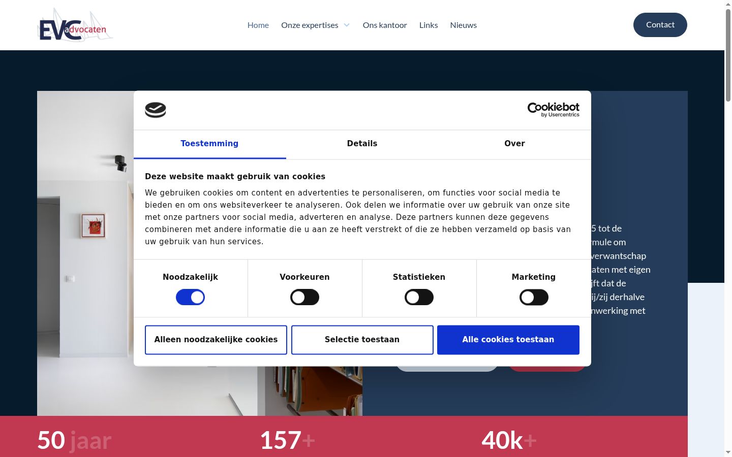 Captura de ecrã do banner de consentimento apresentado antes de qualquer interação