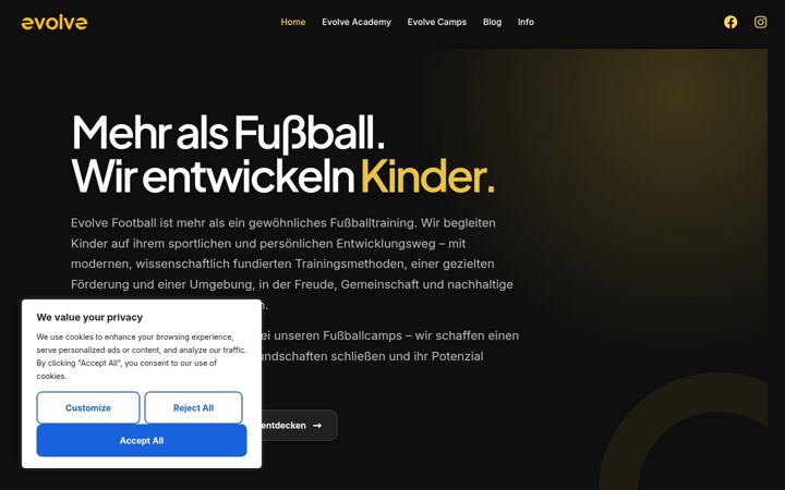 Screenshot of evolve-football.com