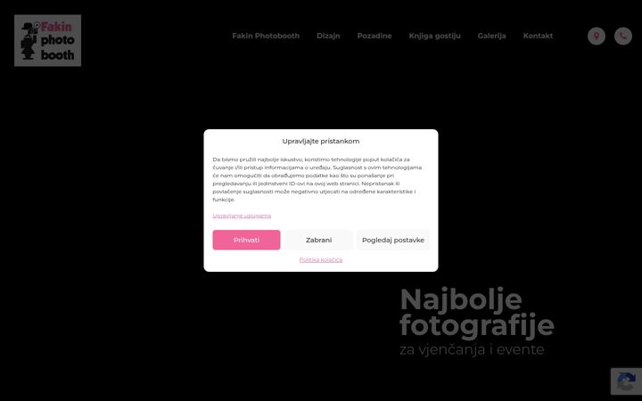 Screenshot of fakin-photobooth.com