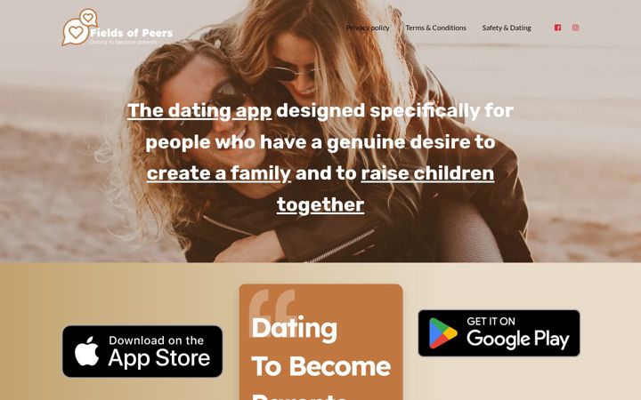 Screenshot of fieldsofpeers.com