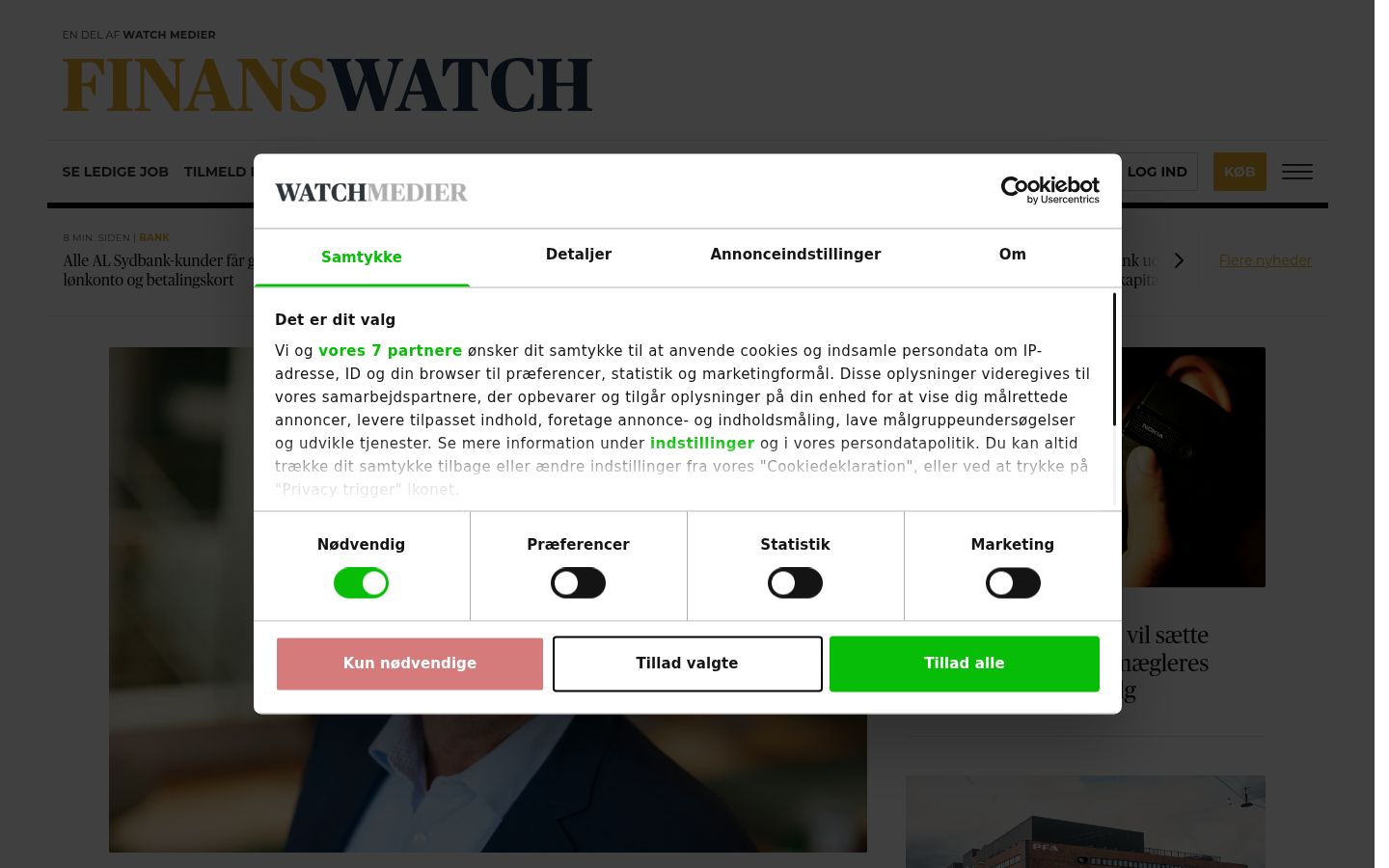Screenshot del banner di consenso mostrato prima di qualsiasi interazione