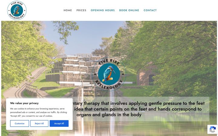 Screenshot of fiverisereflexology.co.uk