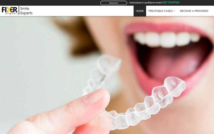 Screenshot of fixeraligners.co.uk