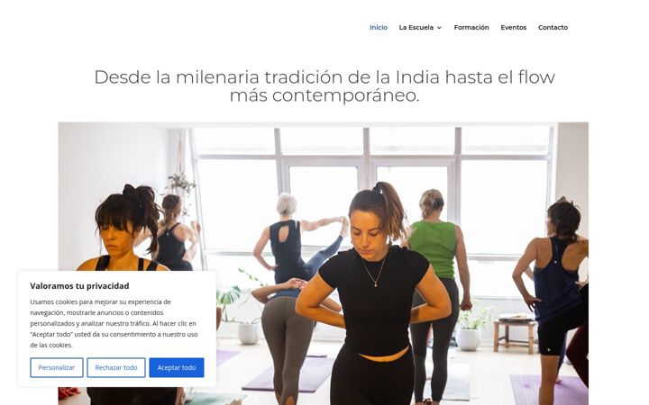 Screenshot of fluindoyoga.com