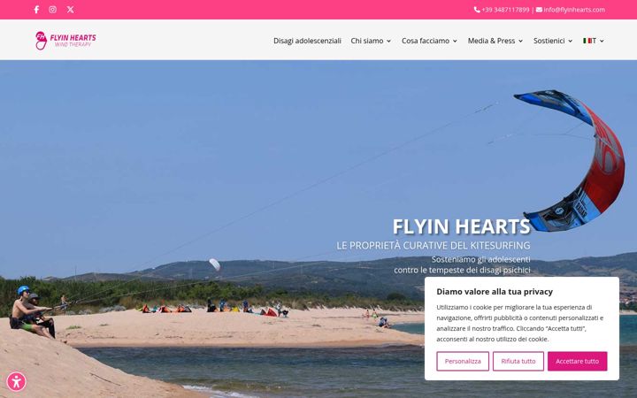 Screenshot of flyinhearts.com