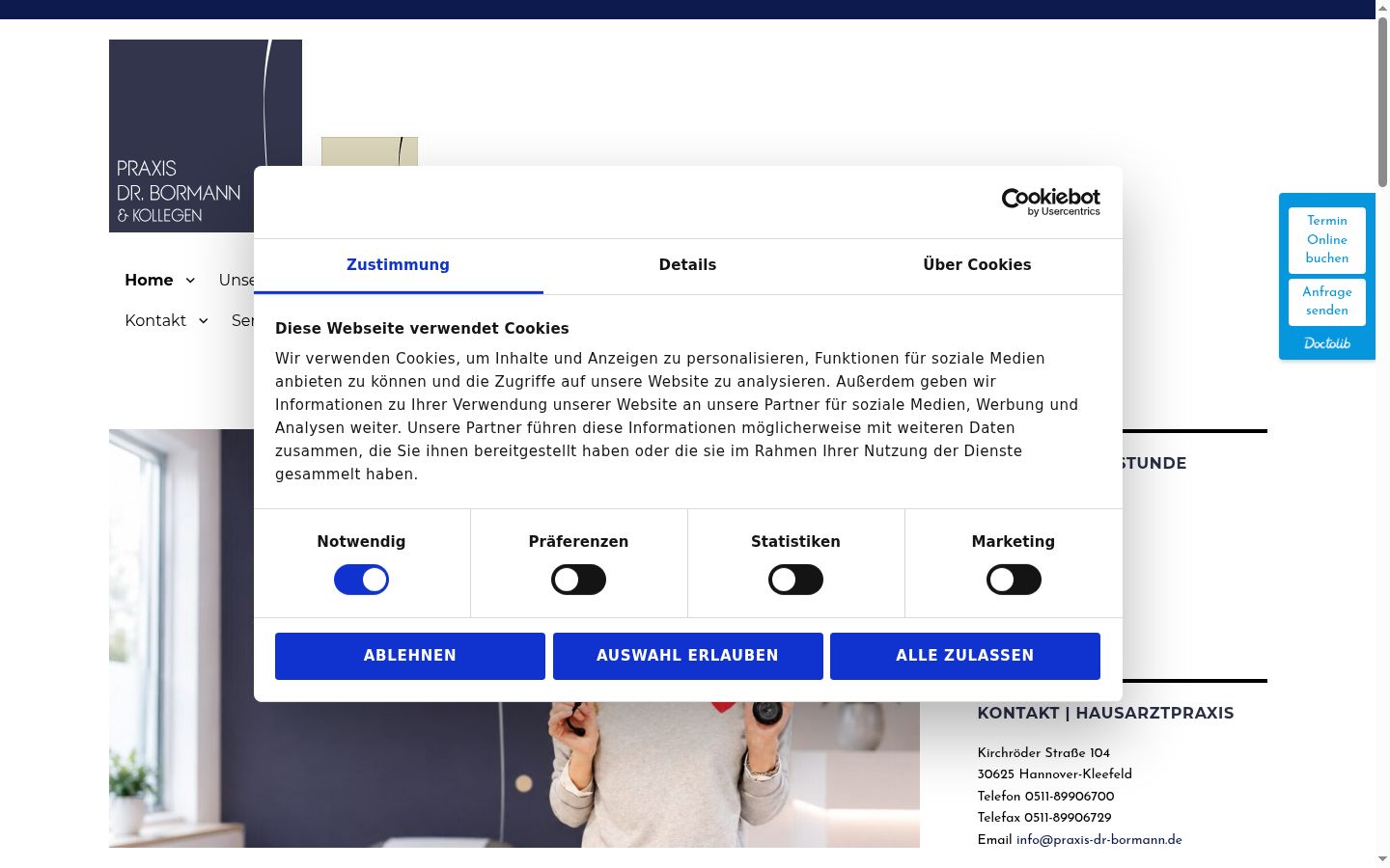 Screenshot of the consent banner shown before any interaction
