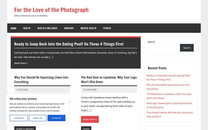 Screenshot of fortheloveofthephotograph.com
