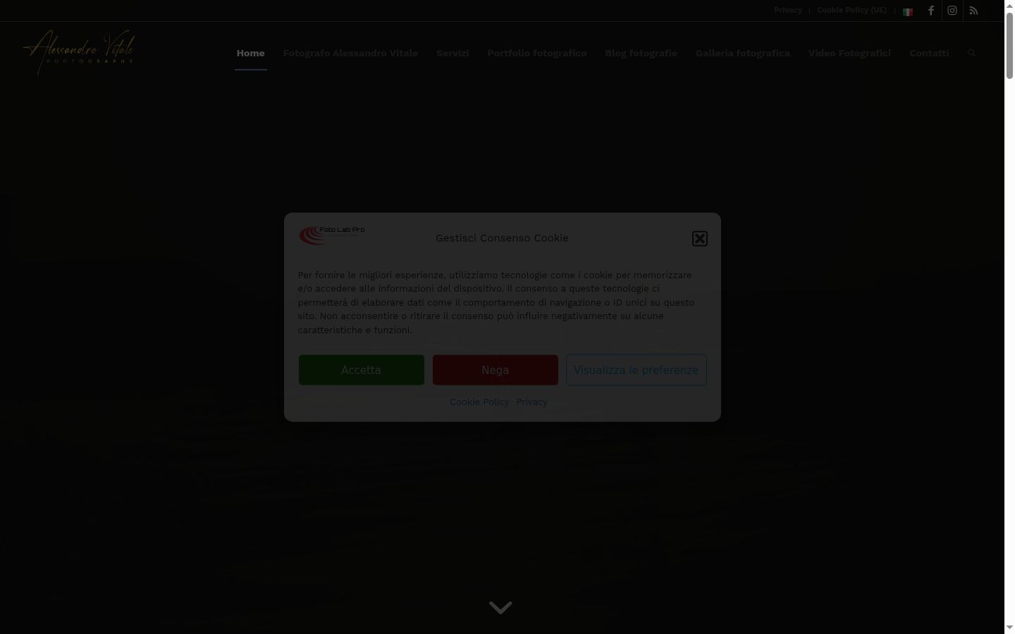 Snímka obrazovky banera súhlasu zobrazeného pred akoukoľvek interakciou