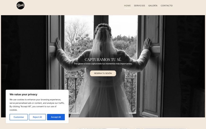 Screenshot of fotosarcali.com