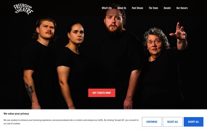 Snímek obrazovky freeroamtheatre.com.au