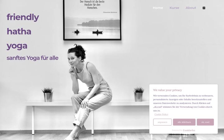 Screenshot of friendlyhathayoga.com