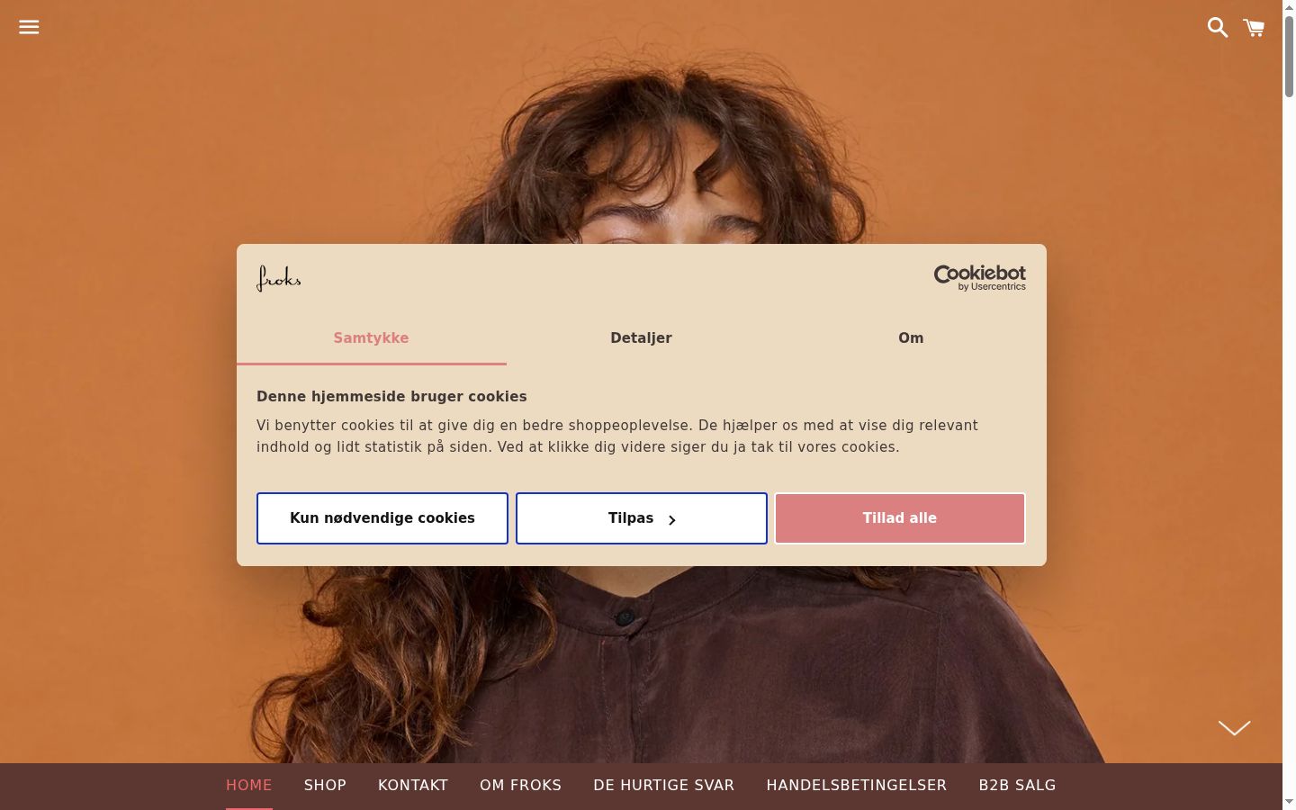 Captura de ecrã do banner de consentimento apresentado antes de qualquer interação