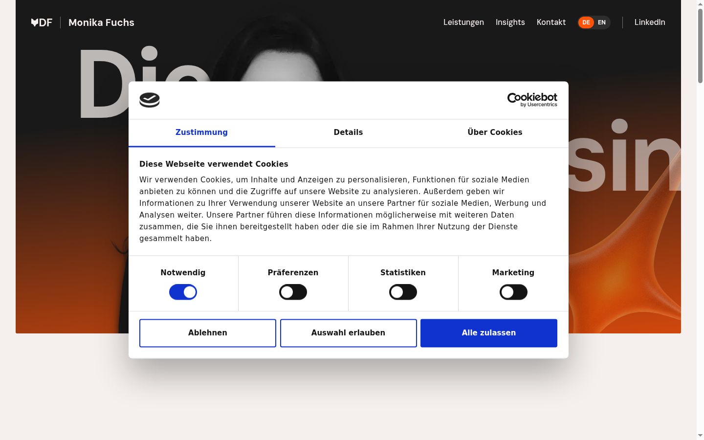 Captură de ecran a bannerului de consimțământ afișat înainte de orice interacțiune