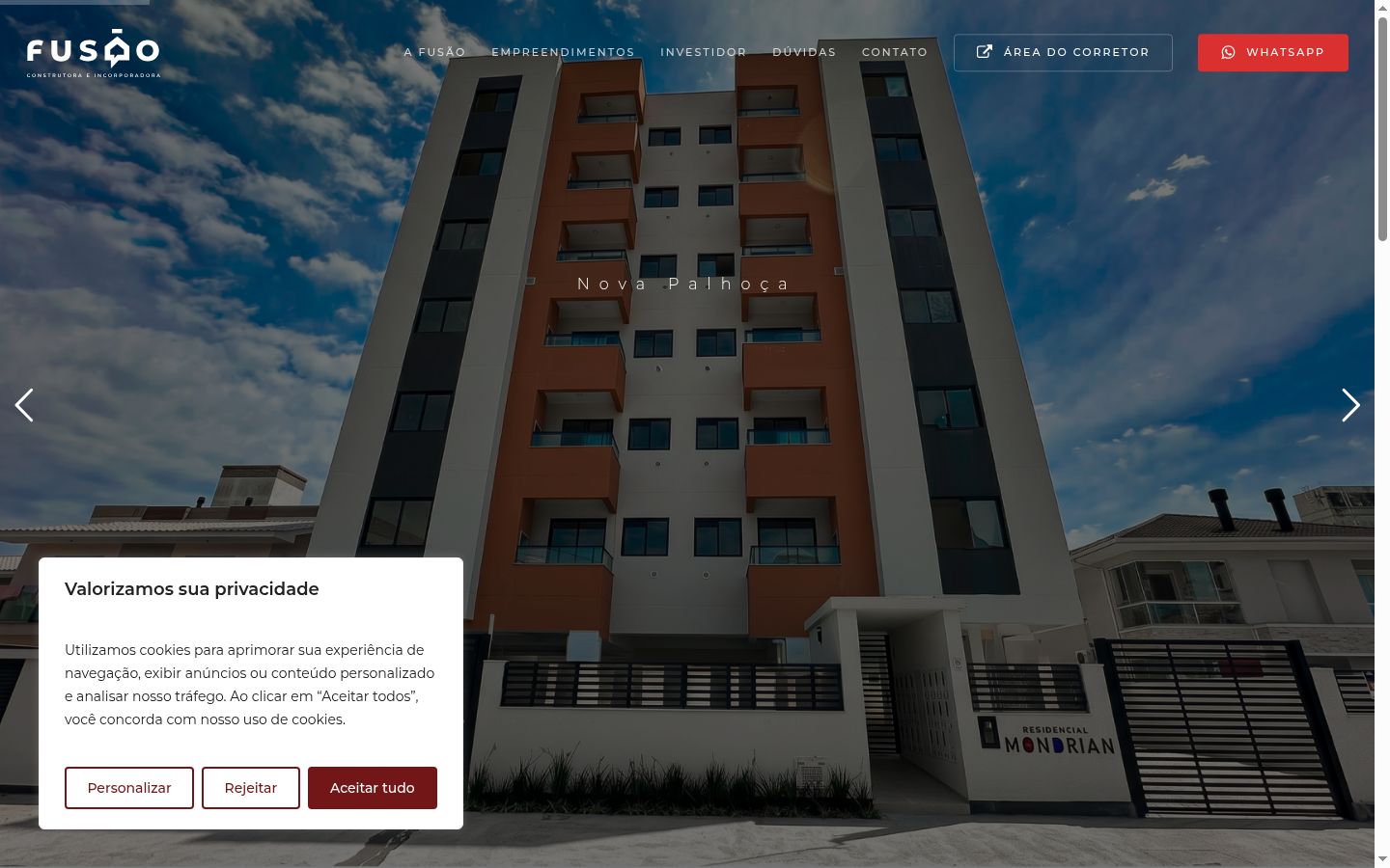 Screenshot of the consent banner shown before any interaction