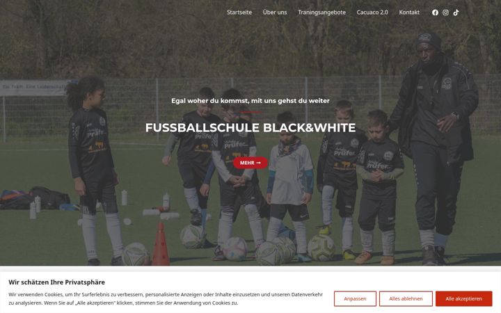 Screenshot of fussballschule-blackwhite.de