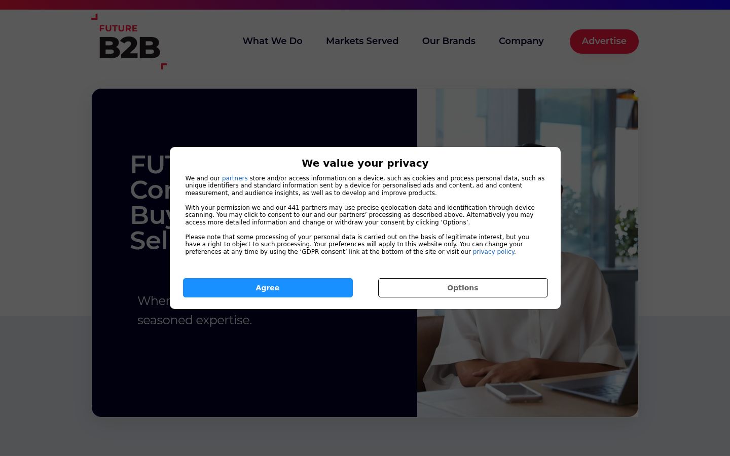 Screenshot of the consent banner shown before any interaction