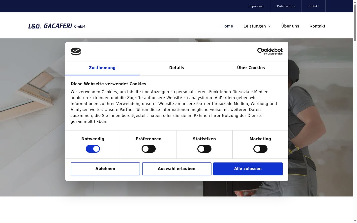 Posnetek zaslona pasice za privolitev, prikazane pred kakršno koli interakcijo