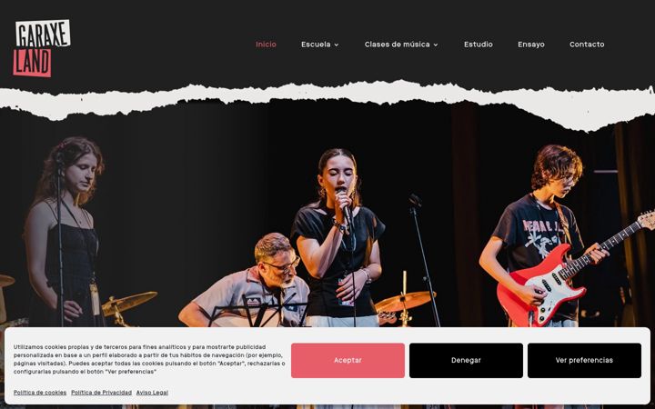 Screenshot of garaxeland.com