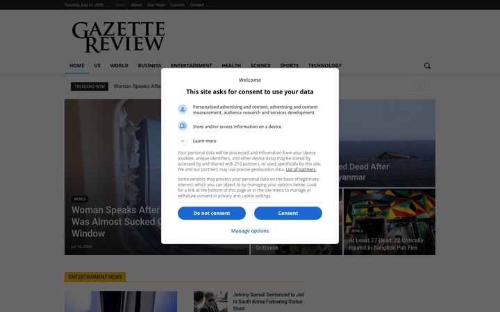 Screenshot of gazettereview.com