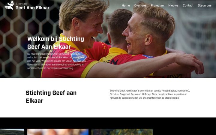 Screenshot of geefaanelkaar.nl