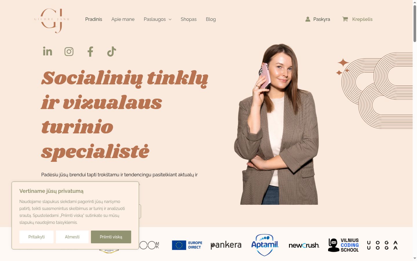 Screenshot del banner di consenso mostrato prima di qualsiasi interazione