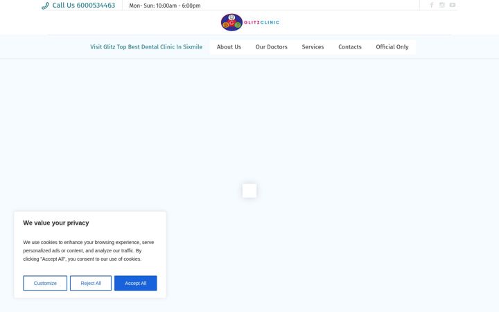 Screenshot of glitzclinic.com