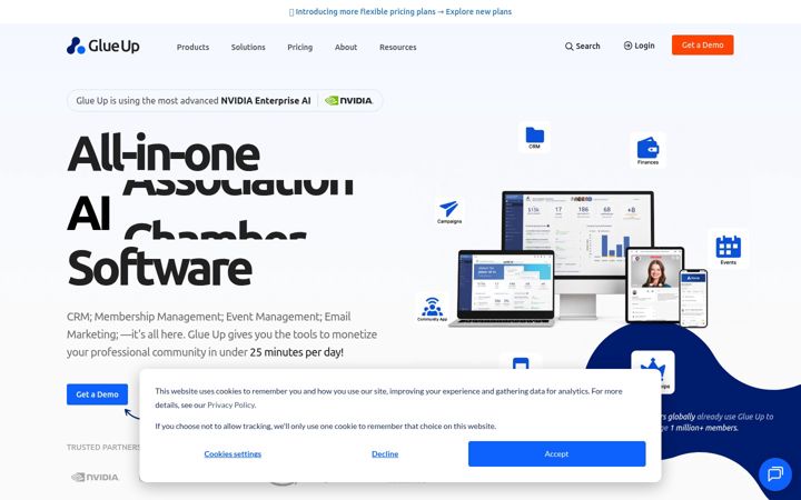 Captura de ecrã de glueup.com
