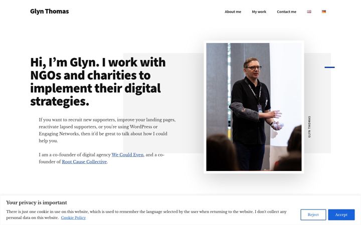 Screenshot of glynthomas.com