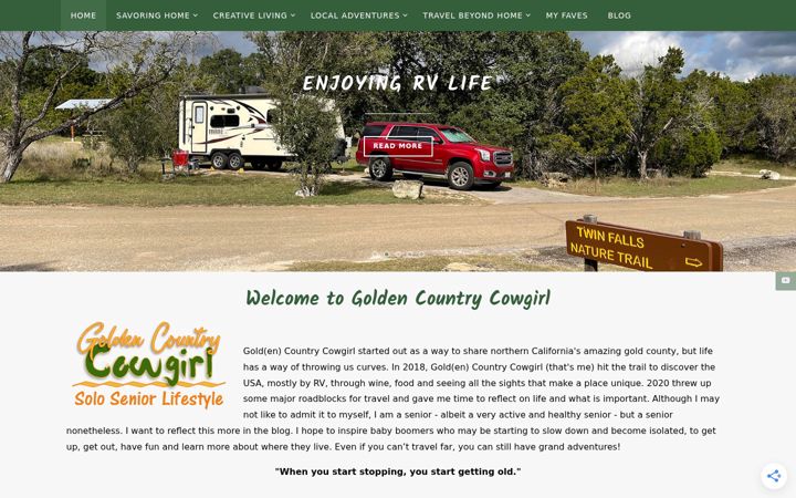 Screenshot of goldencountrycowgirl.com
