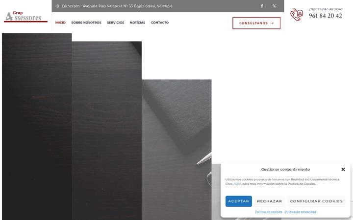 Screenshot of gquatre.com