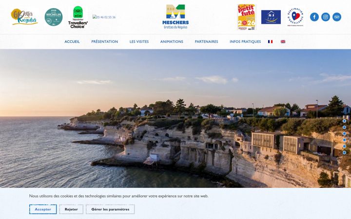 Screenshot of grottesduregulus.com