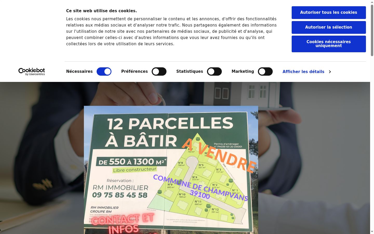 Captură de ecran a bannerului de consimțământ afișat înainte de orice interacțiune