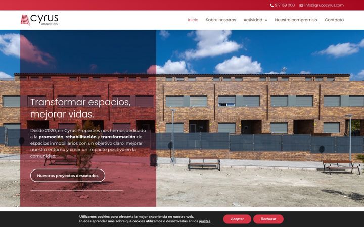 Screenshot of grupocyrus.com