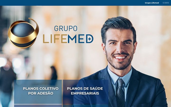 Screenshot of grupolifemed.com