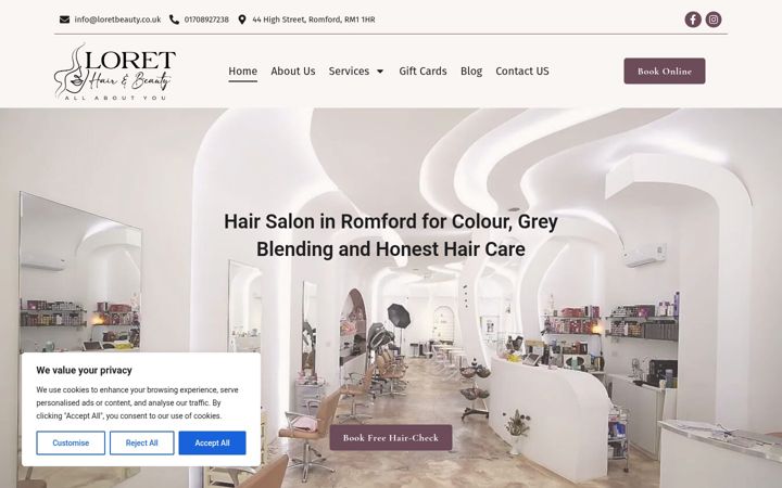 Screenshot of hairsalonromford.co.uk