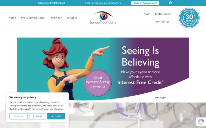 Screenshot of hallcroftopticians.uk