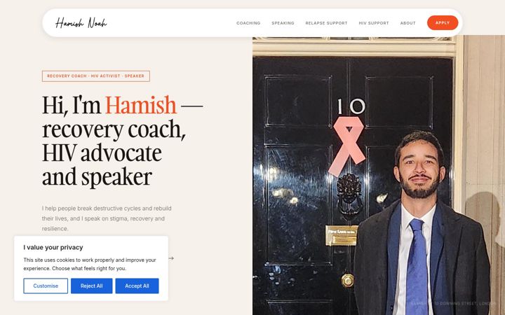 Screenshot of hamishnoah.com