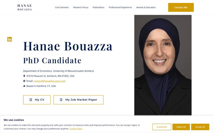 Screenshot of hanaebouazza.com