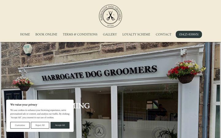 Screenshot of harrogatedoggroomers.co.uk