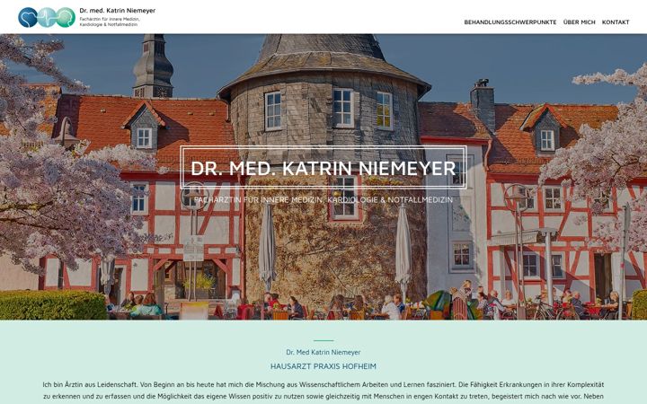 Screenshot of hausarzt-hofheim.com