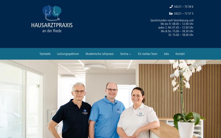 Screenshot of hausarztpraxis-adr.de