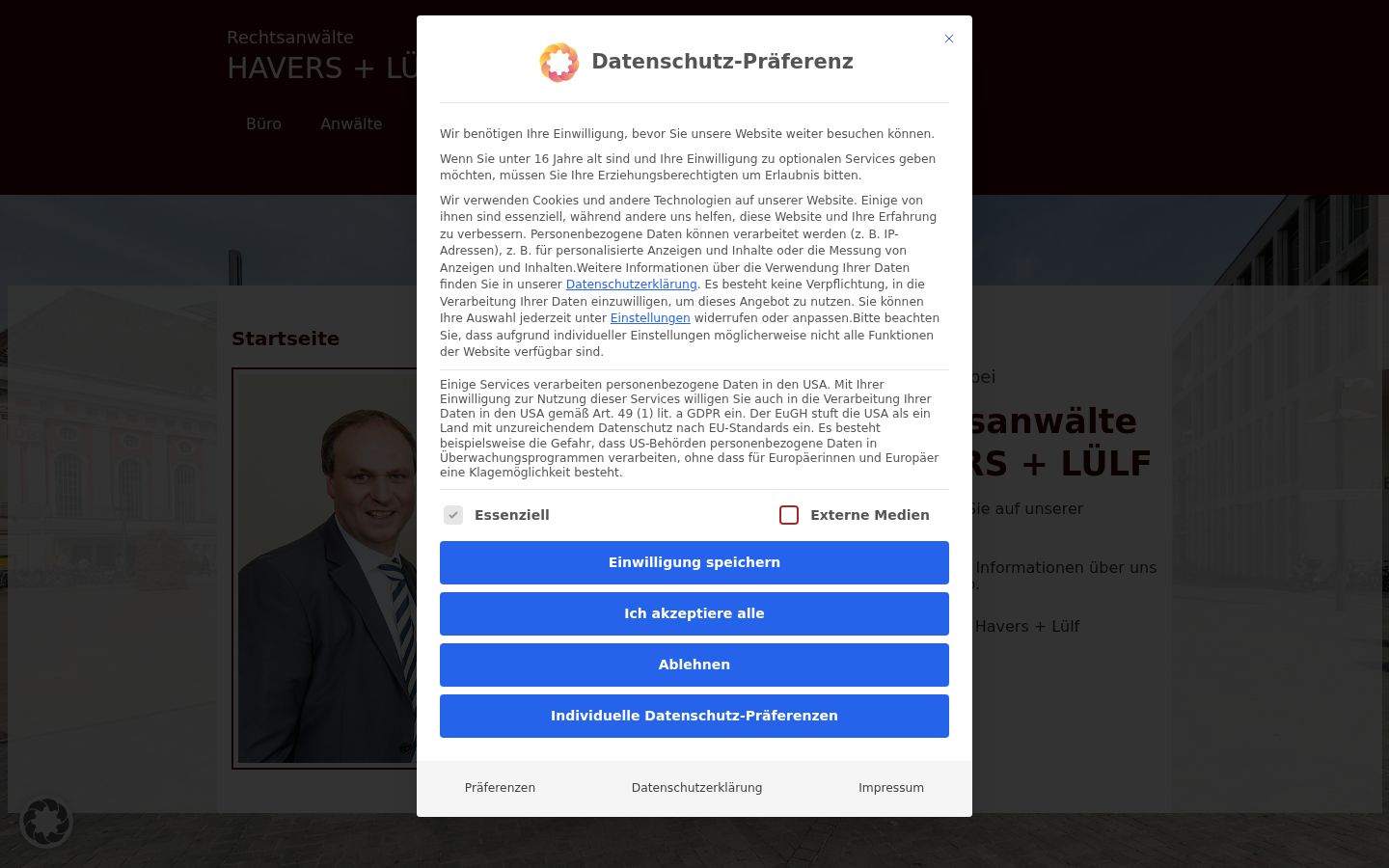 Screenshot of the consent banner shown before any interaction