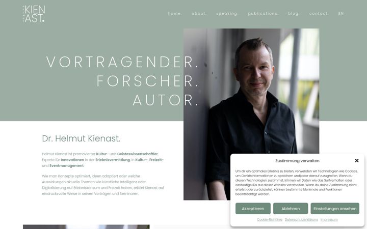 Screenshot of helmutkienast.com
