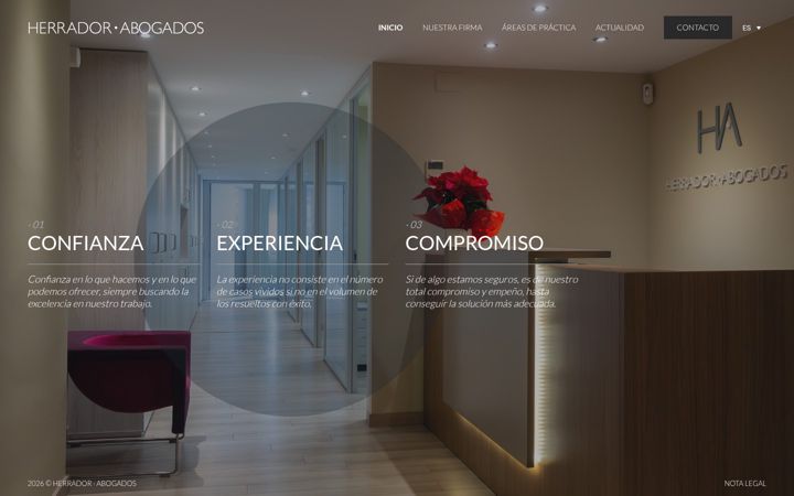 Screenshot of herrador-abogados.com