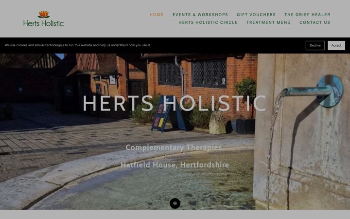 Screenshot of hertsholistic.com