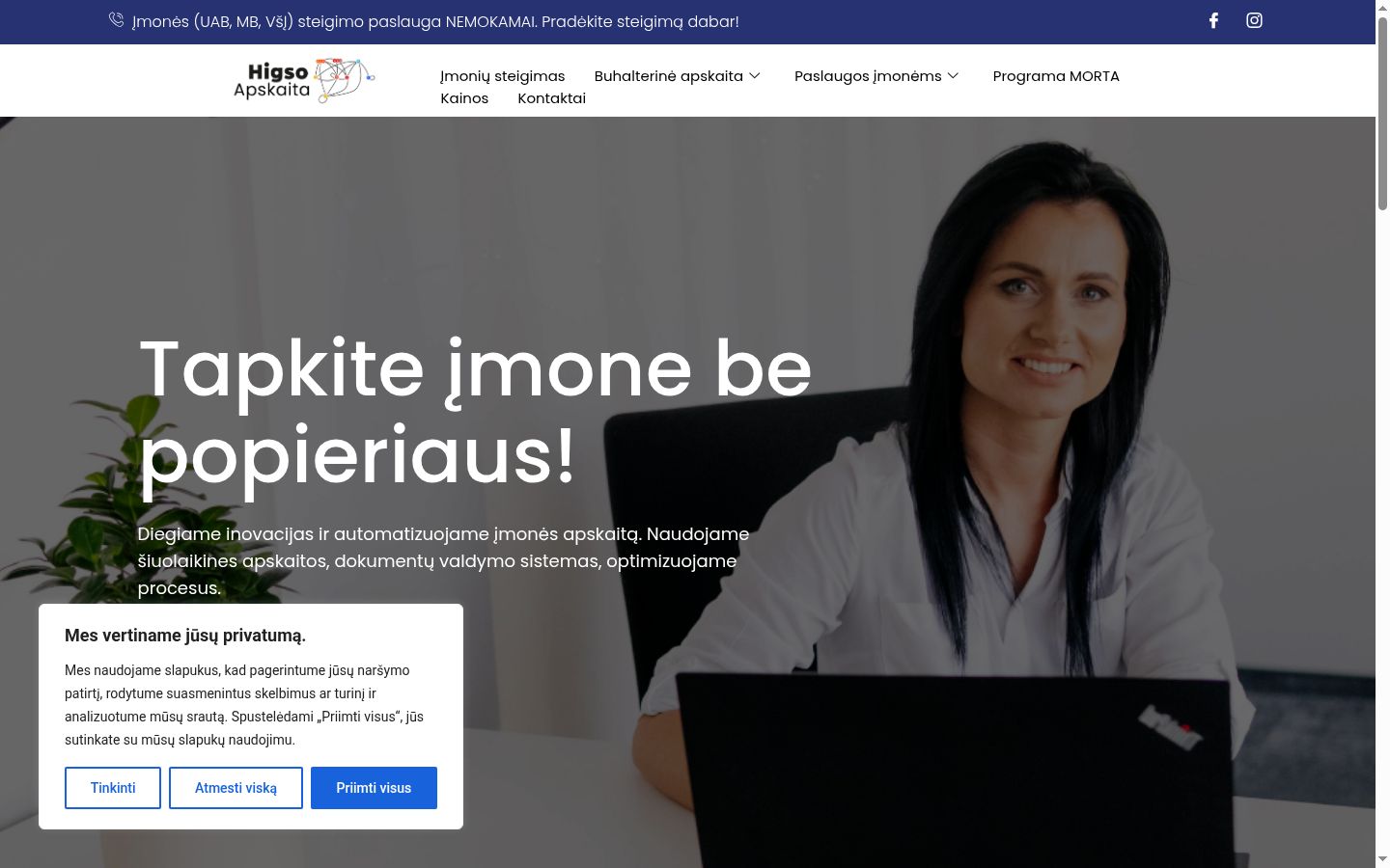 Posnetek zaslona pasice za privolitev, prikazane pred kakršno koli interakcijo
